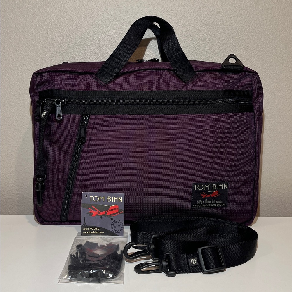 Tom Bihn Daylight Briefcase - Aubergine/Cloud